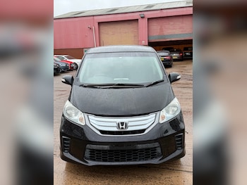 Used Honda Freed 2012 for sale - 76165311: Photo