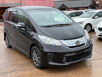 Used Honda Freed 2012 for sale - 76165311: Photo