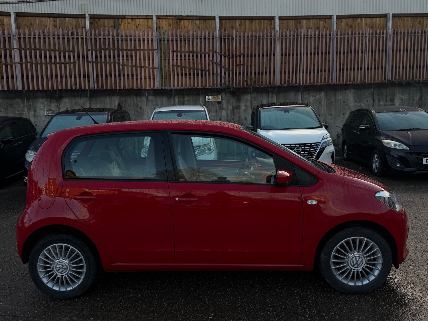 Used Volkswagen up! 2014 for sale - 77020692: Photo 7