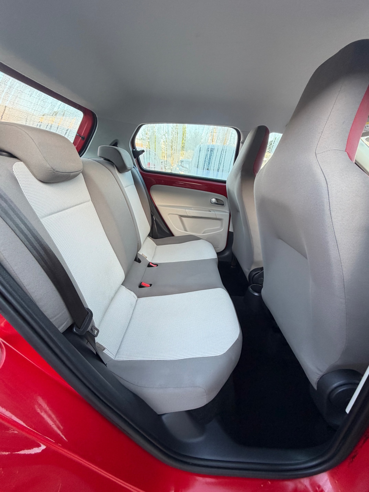 Used Volkswagen up! 2014 for sale - 77020692: Photo 9