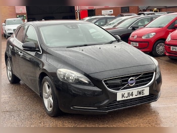 Used Volvo V40 2014 for sale - 78523418: Photo
