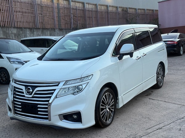 Used Nissan Elgrand 2016 for sale - 76198637: Photo 2