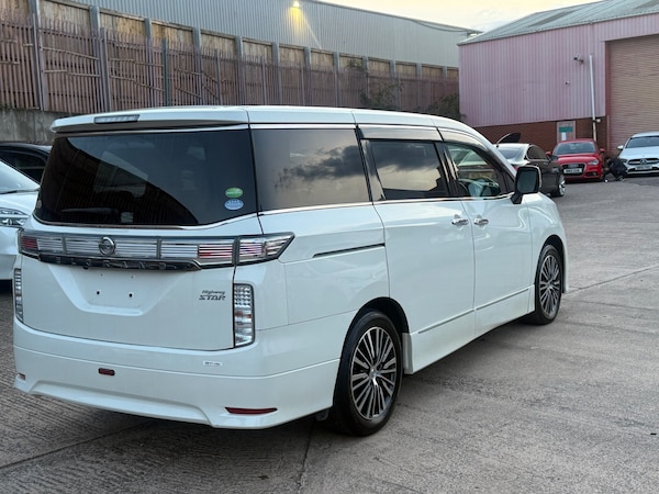 Used Nissan Elgrand 2016 for sale - 76198637: Photo 5