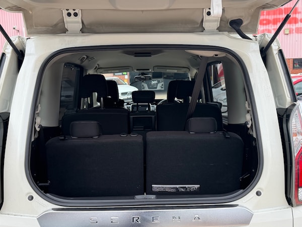 Used Nissan Serena 2016 for sale - 76212208: Photo 15