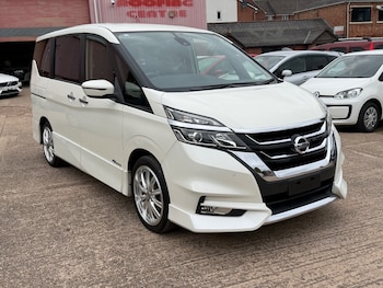 Used Nissan Serena 2016 for sale - 76212208: Photo 3