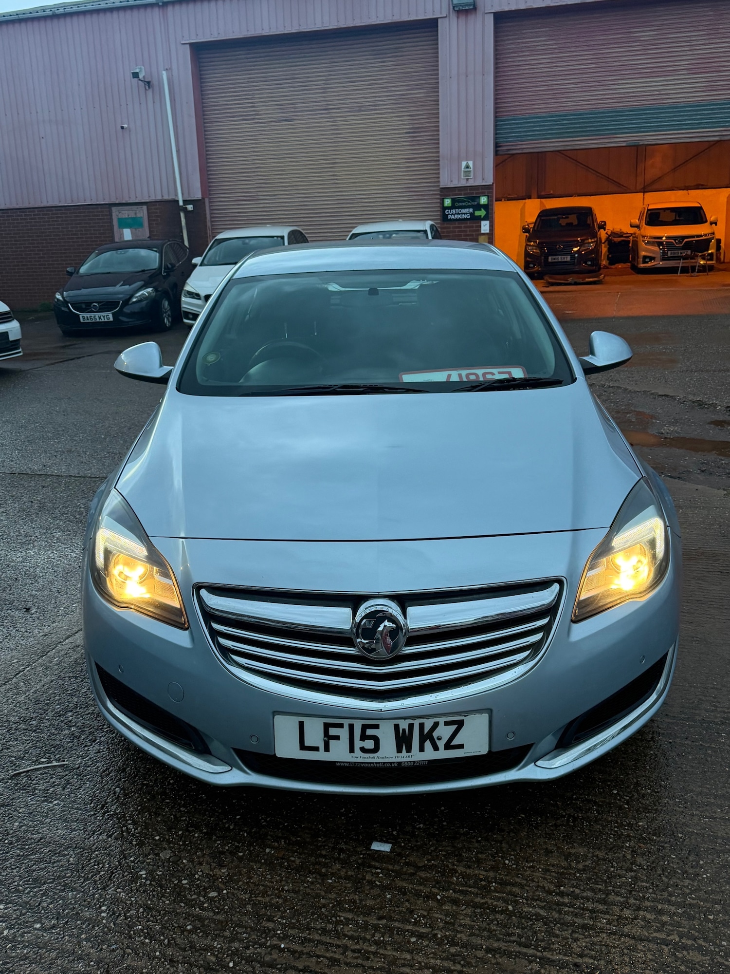 Used Vauxhall Insignia 2015 for sale - 76507772: Photo 1