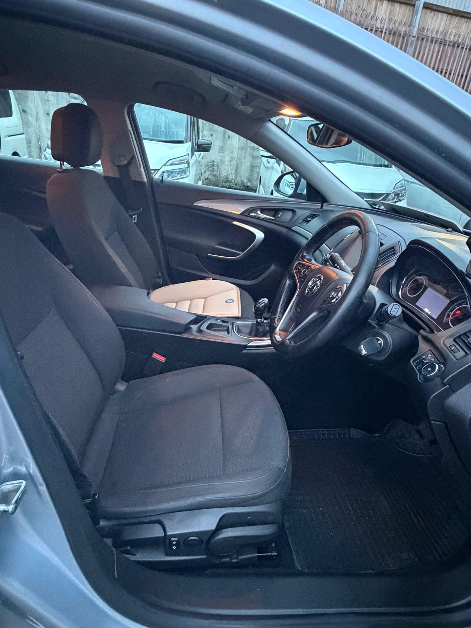 Used Vauxhall Insignia 2015 for sale - 76507772: Photo 6