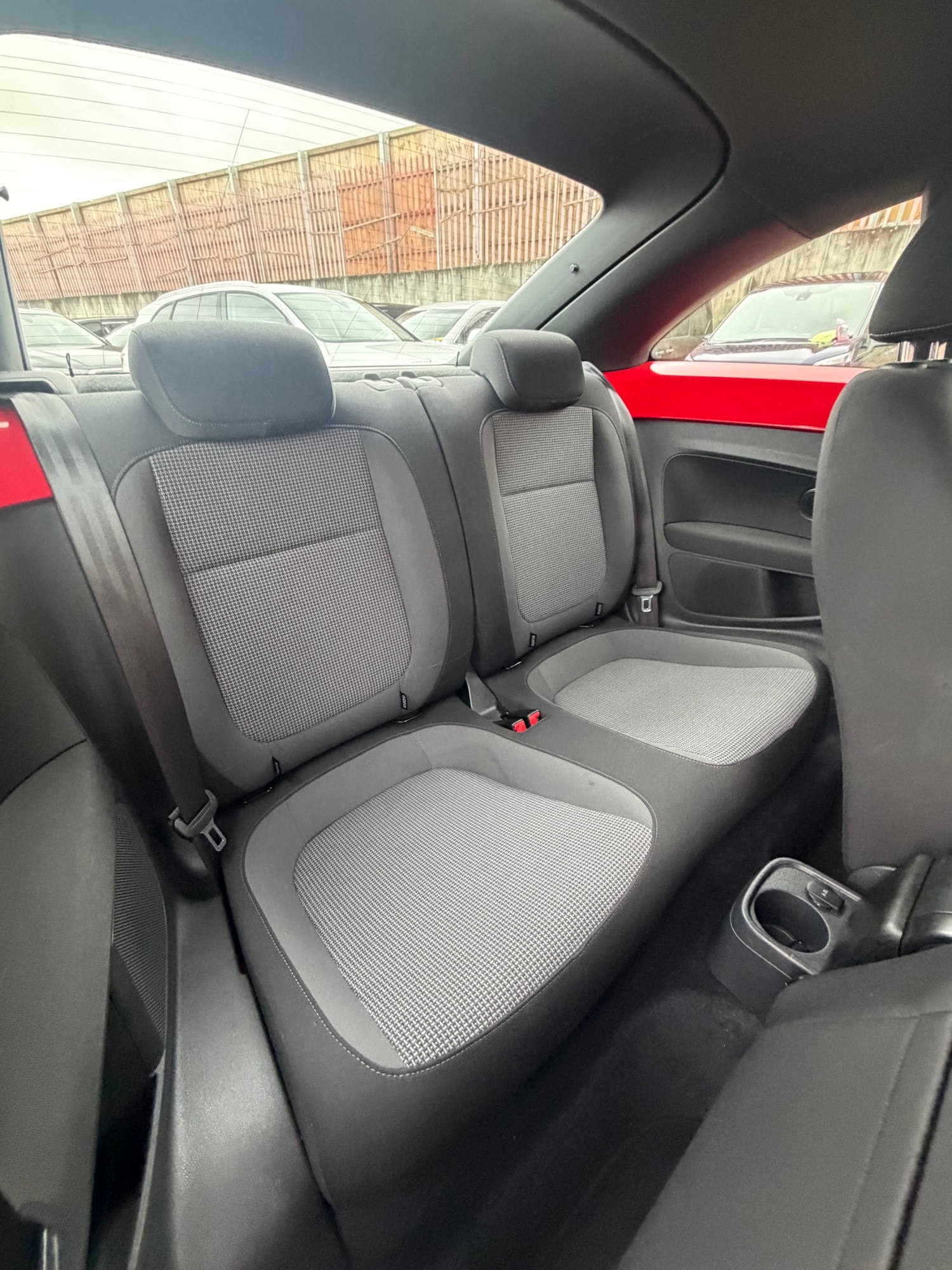 Used Volkswagen Beetle 2015 for sale - 77759554: Photo 10