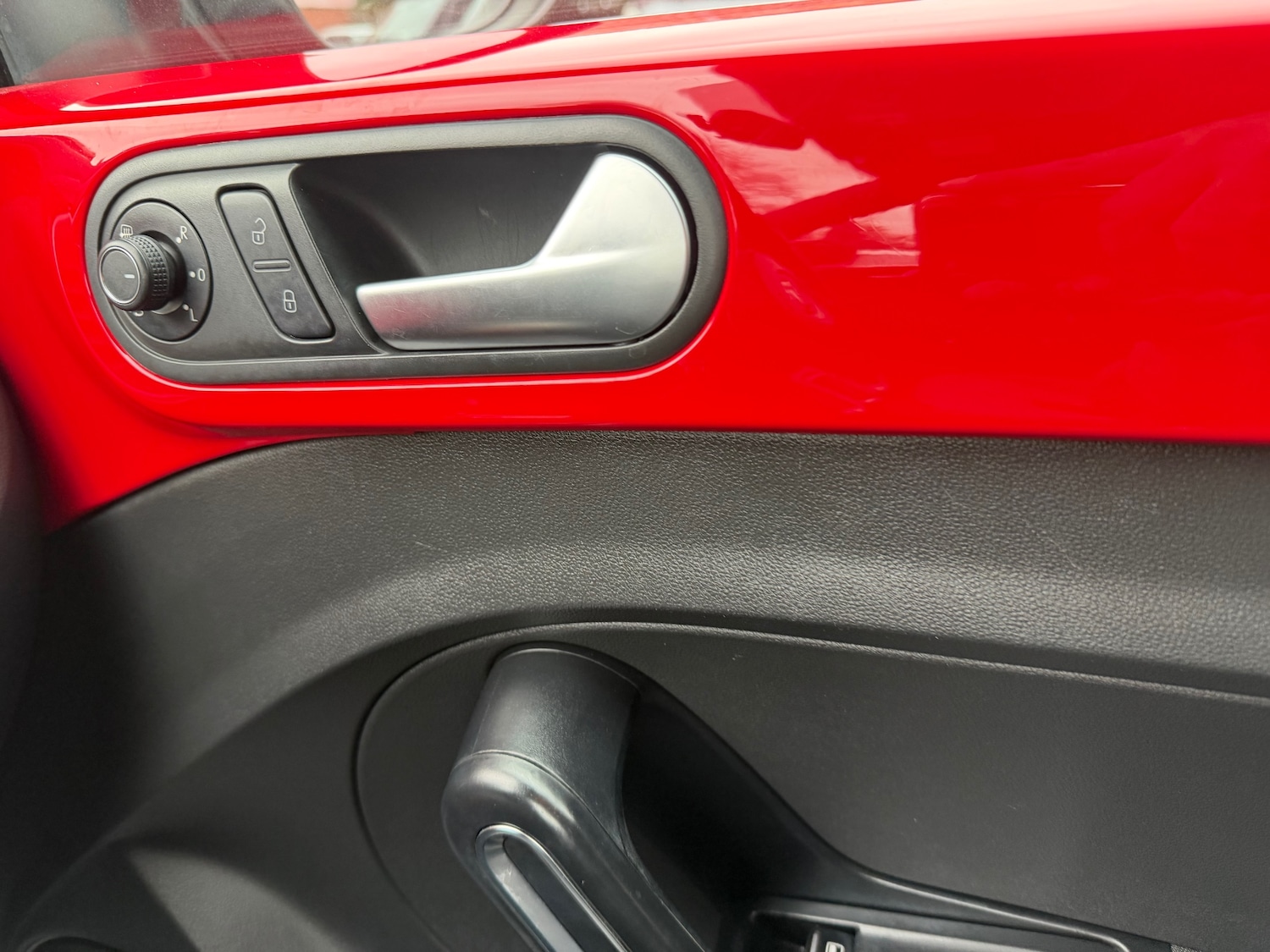 Used Volkswagen Beetle 2015 for sale - 77759554: Photo 12