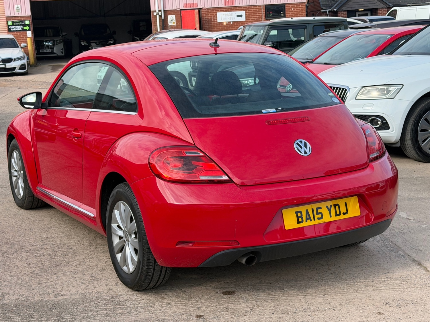 Used Volkswagen Beetle 2015 for sale - 77759554: Photo 4