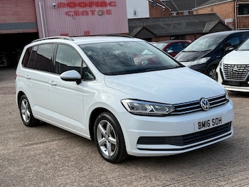 Used Volkswagen Touran 2016 for sale - 75731532: Photo
