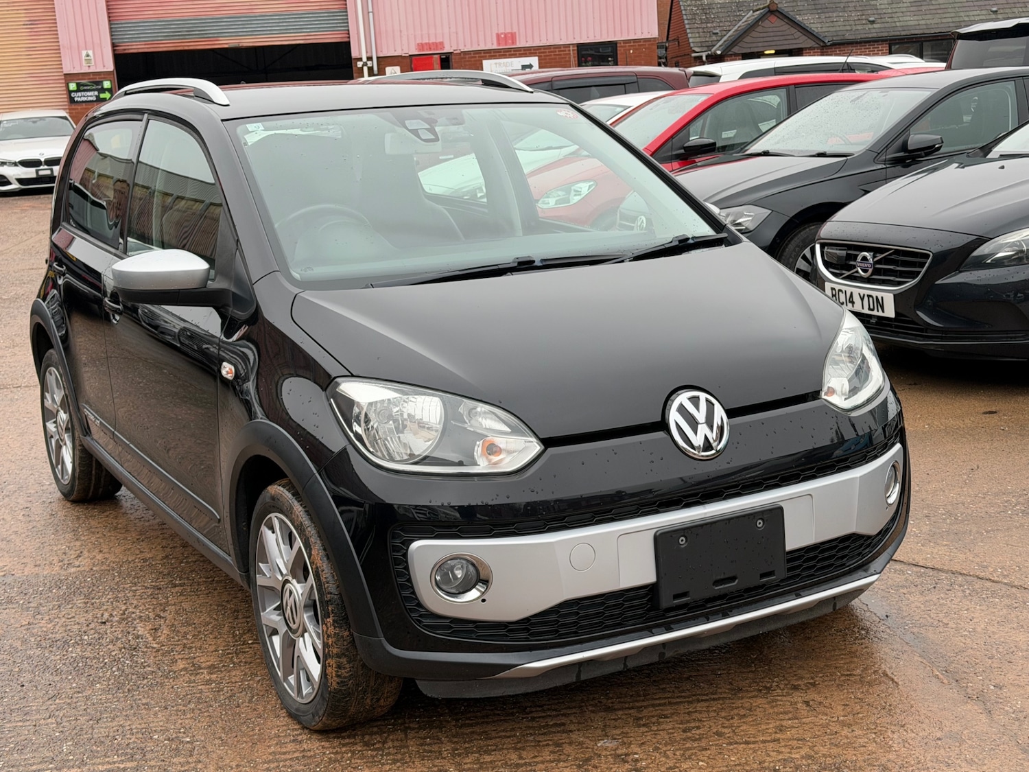 Used Volkswagen up! 2016 for sale - 77423831: Photo 2