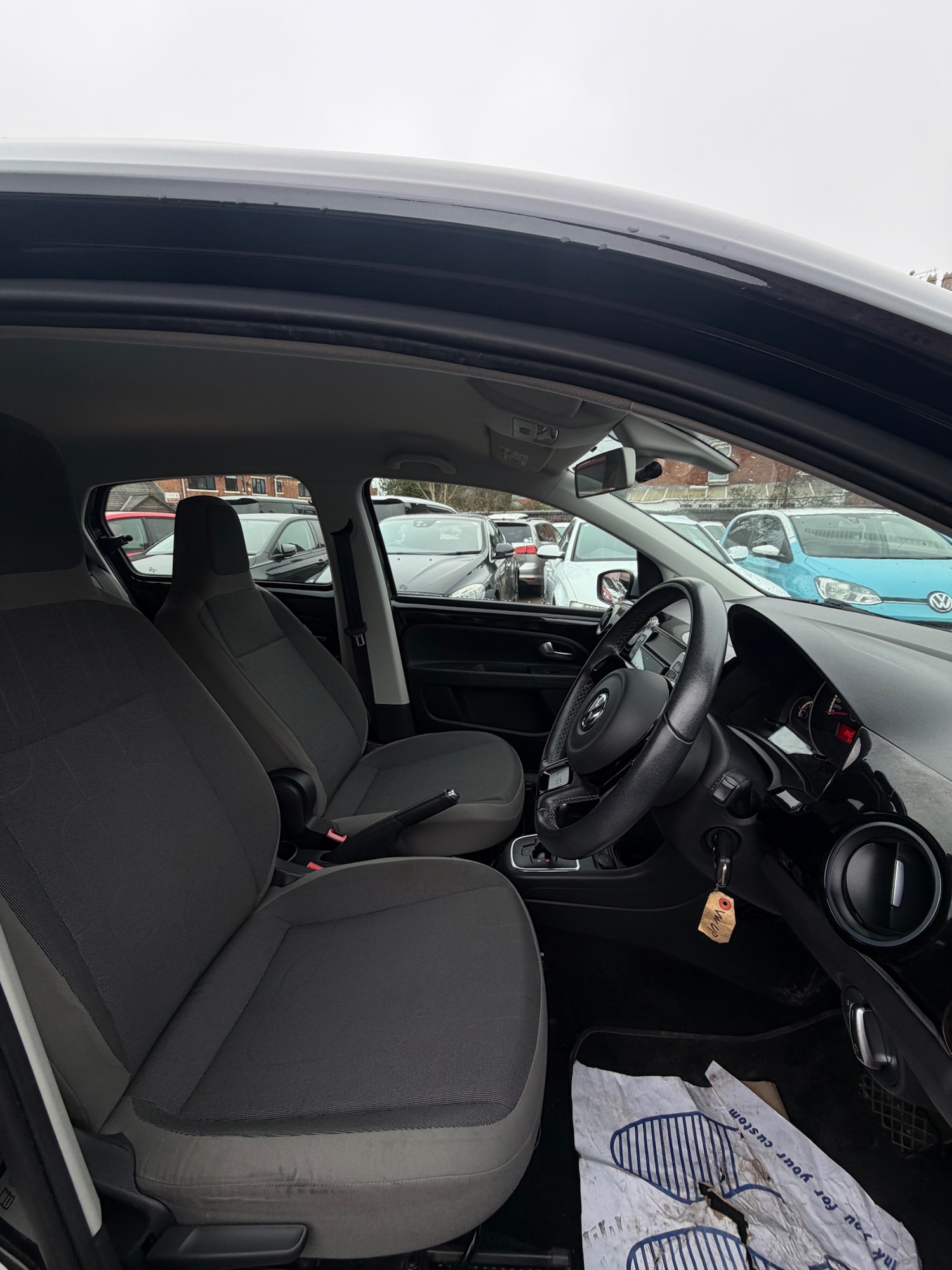 Used Volkswagen up! 2016 for sale - 77423831: Photo 8