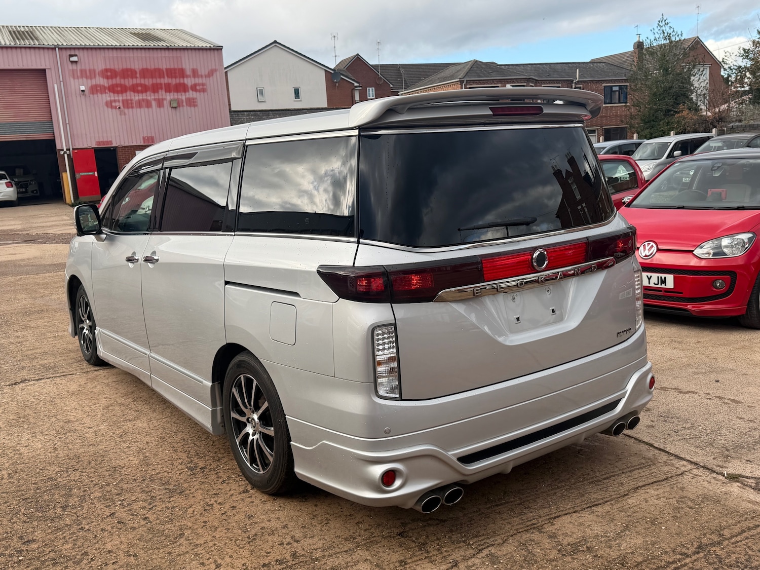 Used Nissan Elgrand 2012 for sale - 76445317: Photo 5