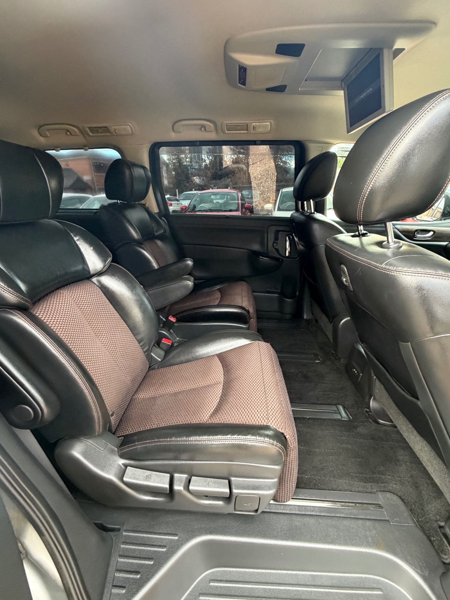 Used Nissan Elgrand 2012 for sale - 76445317: Photo 8