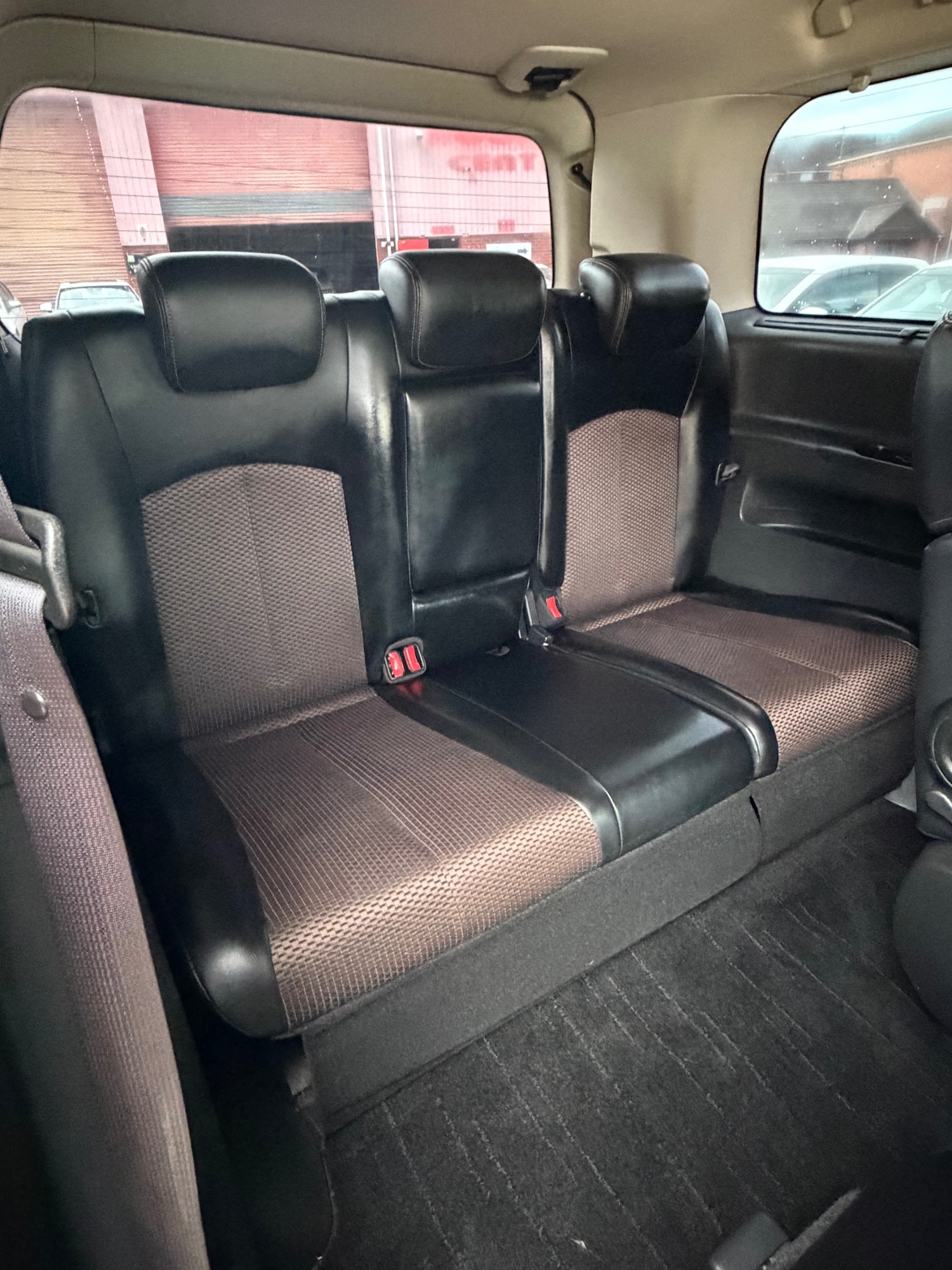 Used Nissan Elgrand 2012 for sale - 76445317: Photo 9