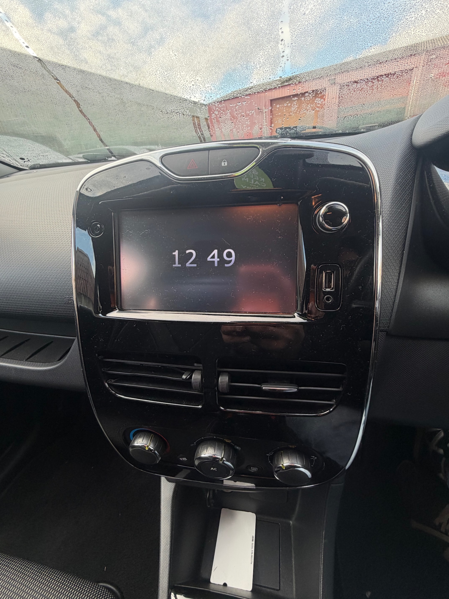 Used Renault Clio 2014 for sale - 77100058: Photo 12