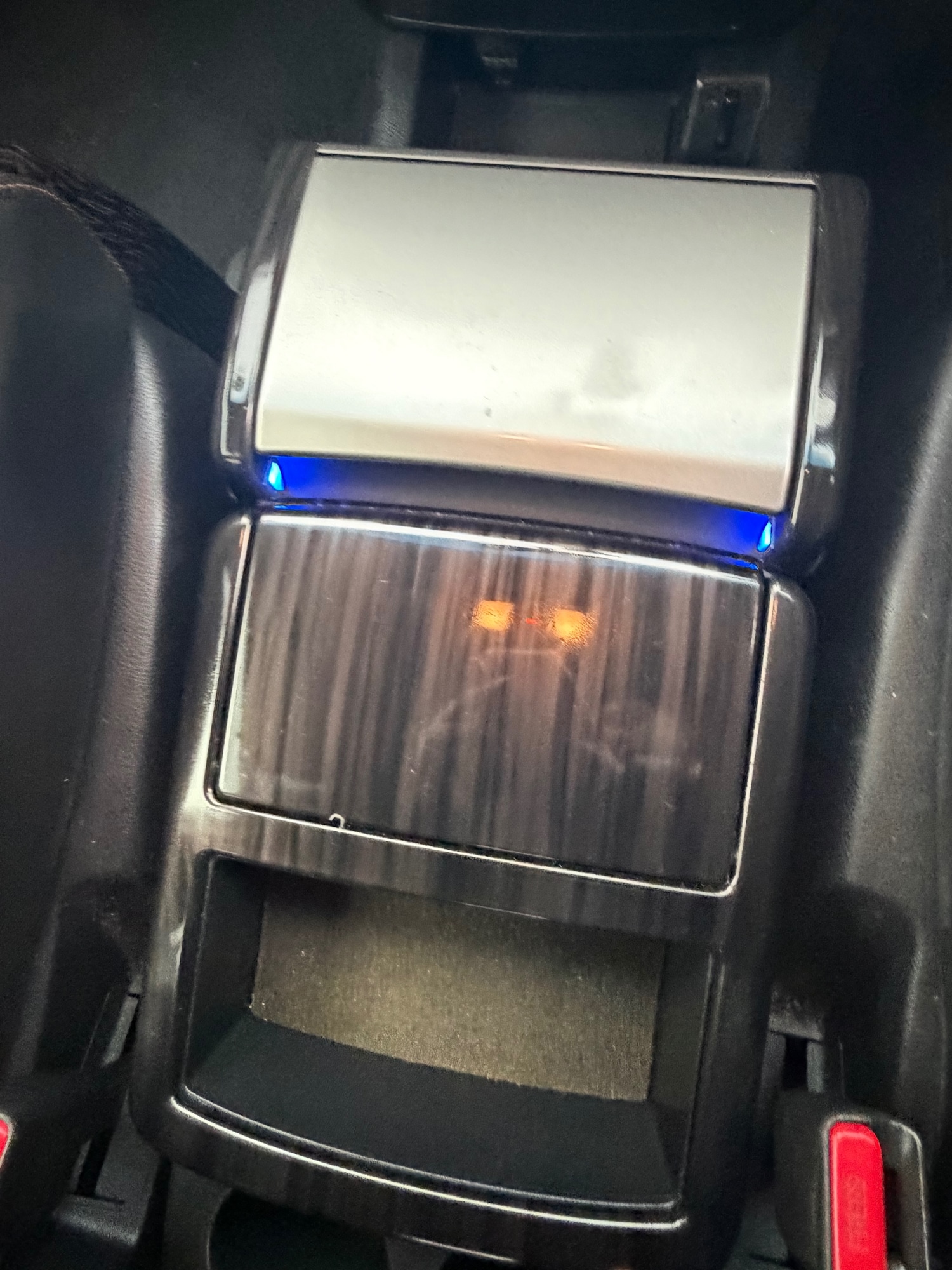 Used Nissan Elgrand 2017 for sale - 76726158: Photo 11