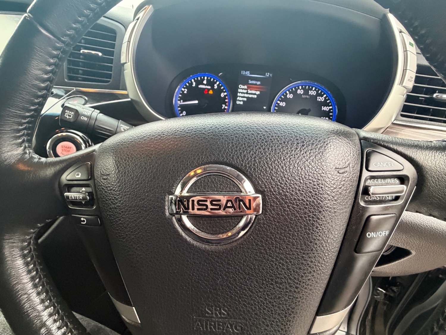 Used Nissan Elgrand 2017 for sale - 76726158: Photo 16