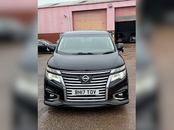 Used Nissan Elgrand 2017 for sale - 76726158: Photo