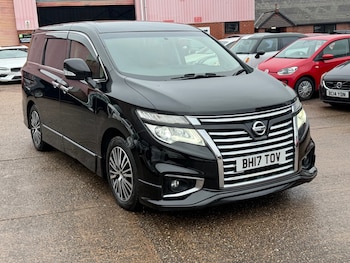 Used Nissan Elgrand 2017 for sale - 76726158: Photo