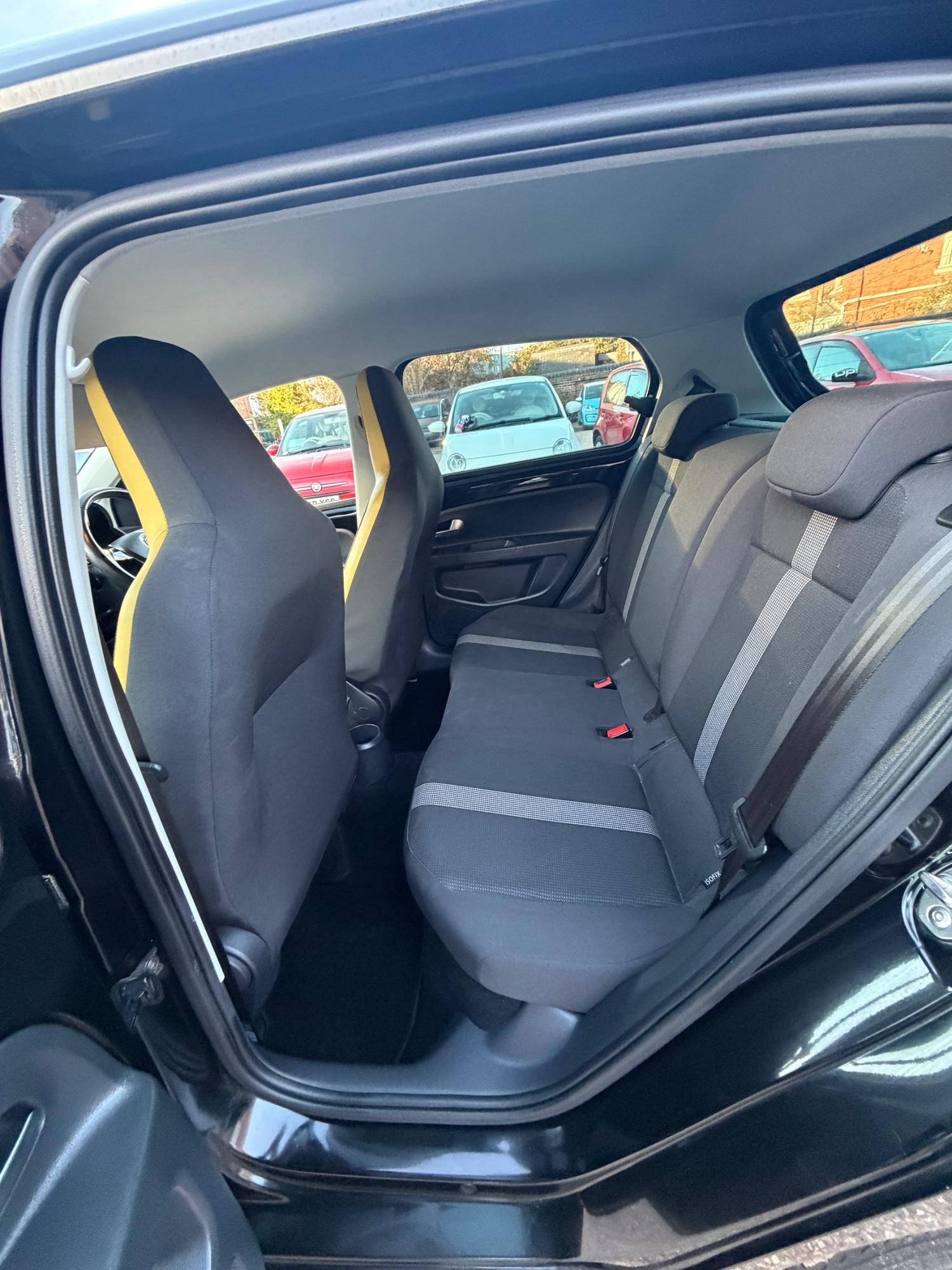 Used Volkswagen up! 2018 for sale - 76446052: Photo 7