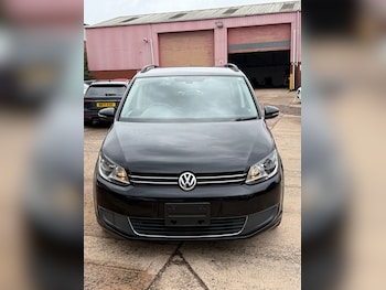 Used Volkswagen Touran 2013 for sale - 75914677: Photo