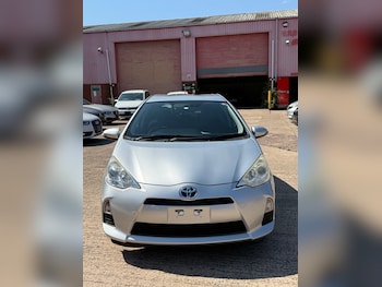 Used Toyota Aqua 2014 for sale - 75543572: Photo