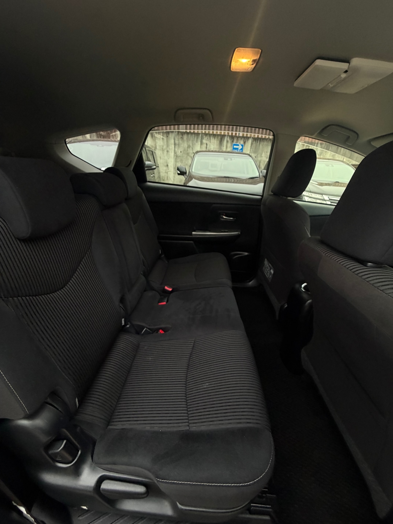 Used Toyota Prius+ 2015 for sale - 77791376: Photo 8