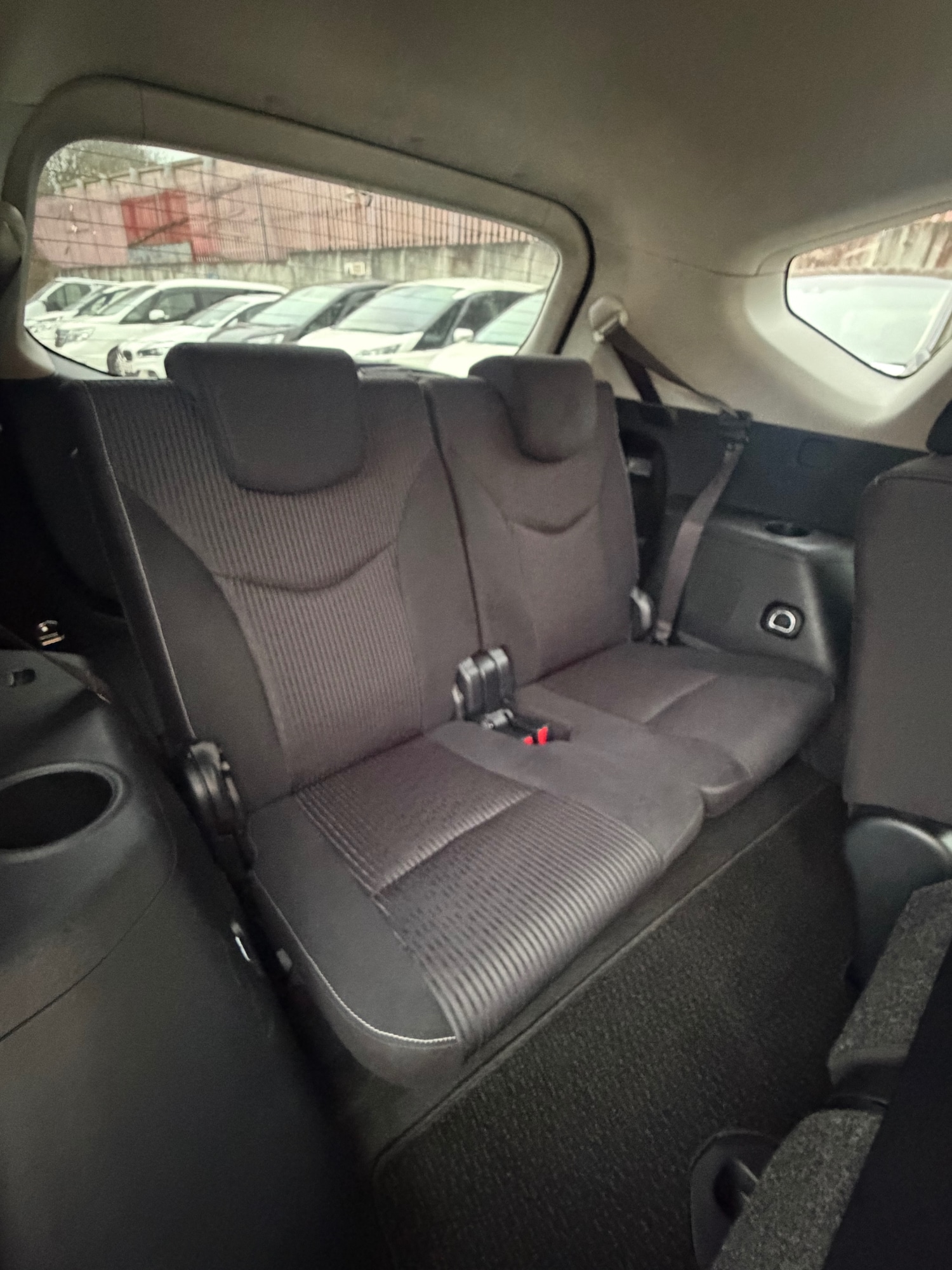 Used Toyota Prius+ 2015 for sale - 77791376: Photo 9