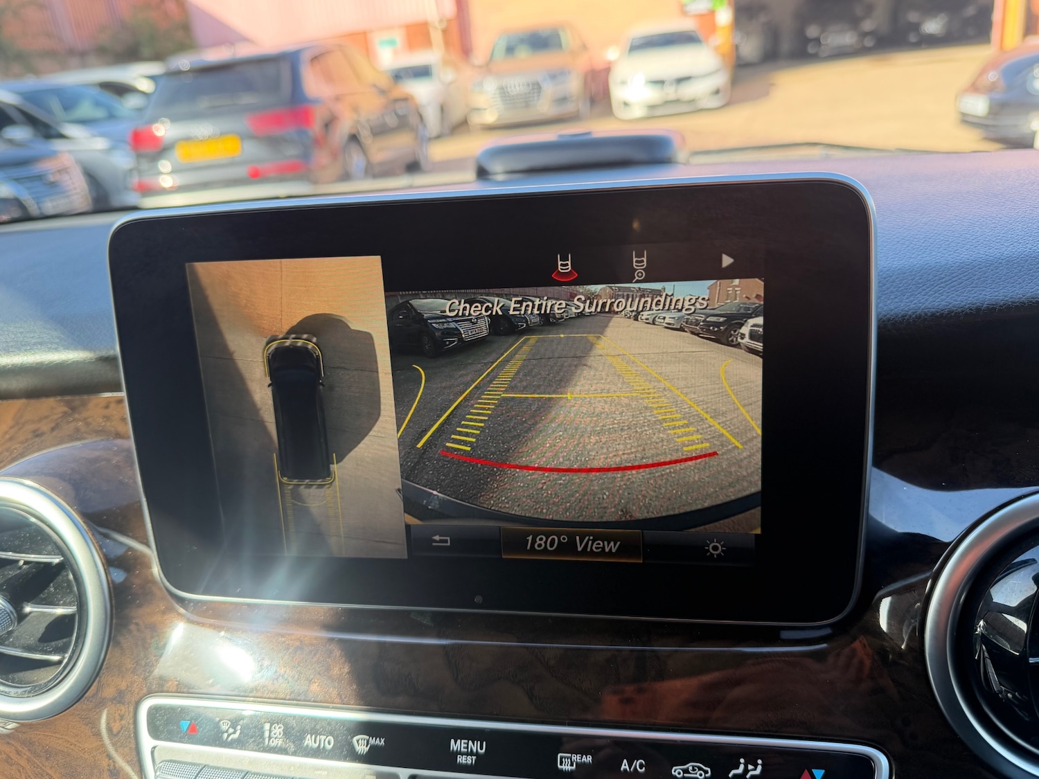 Used Mercedes-Benz V-Class 2016 for sale - 77558855: Photo 12