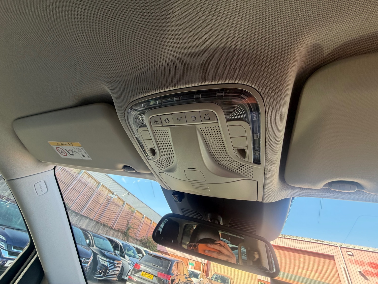 Used Mercedes-Benz V-Class 2016 for sale - 77558855: Photo 16