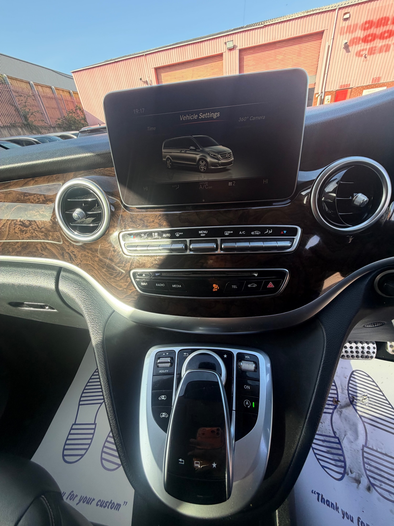 Used Mercedes-Benz V-Class 2016 for sale - 77558855: Photo 18