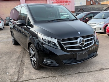 Used Mercedes-Benz V-Class 2016 for sale - 77558855: Photo