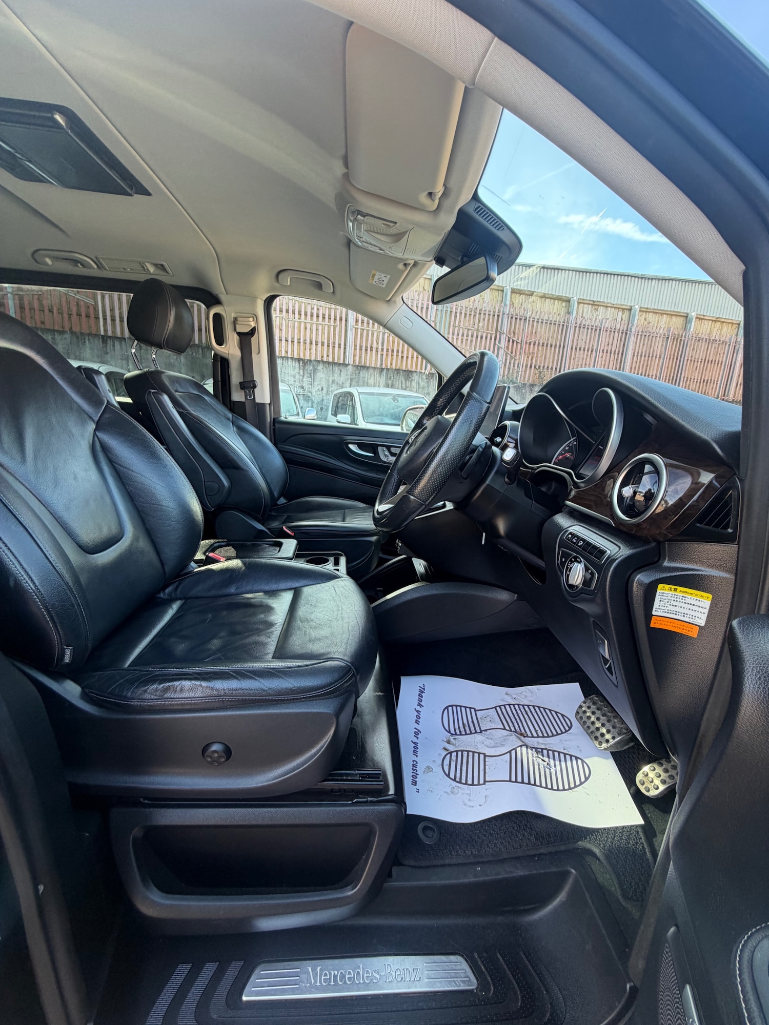 Used Mercedes-Benz V-Class 2016 for sale - 77558855: Photo 8