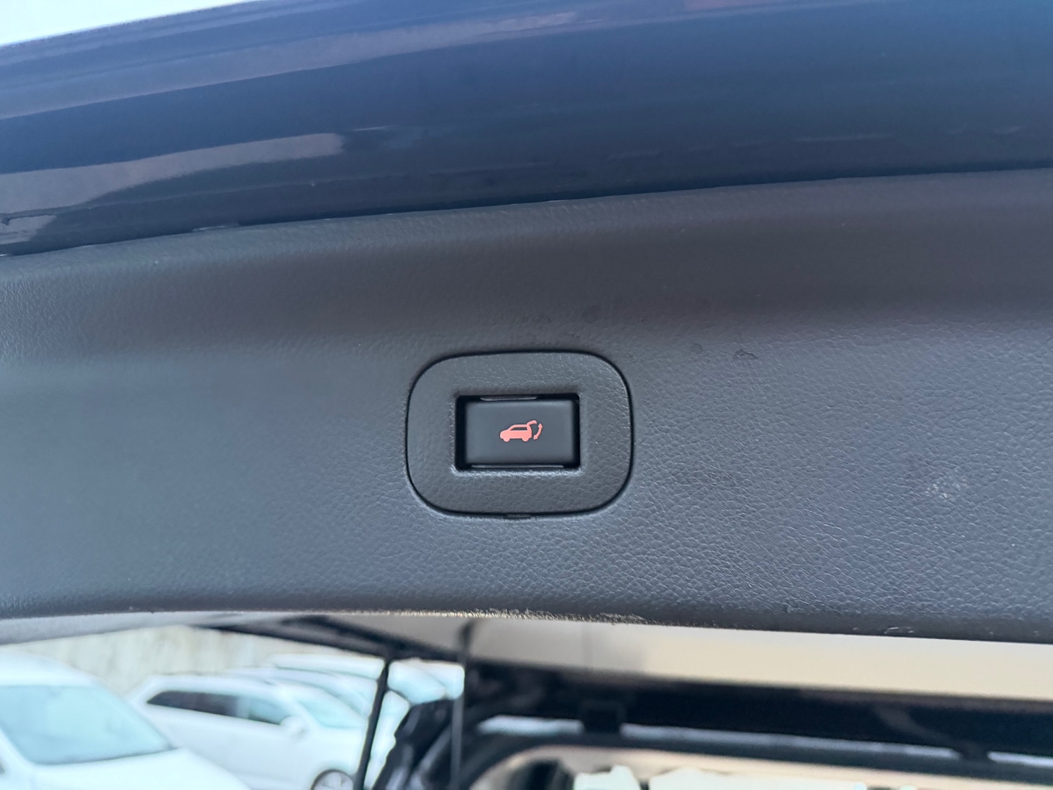 Used Nissan Elgrand 2016 for sale - 76974741: Photo 10