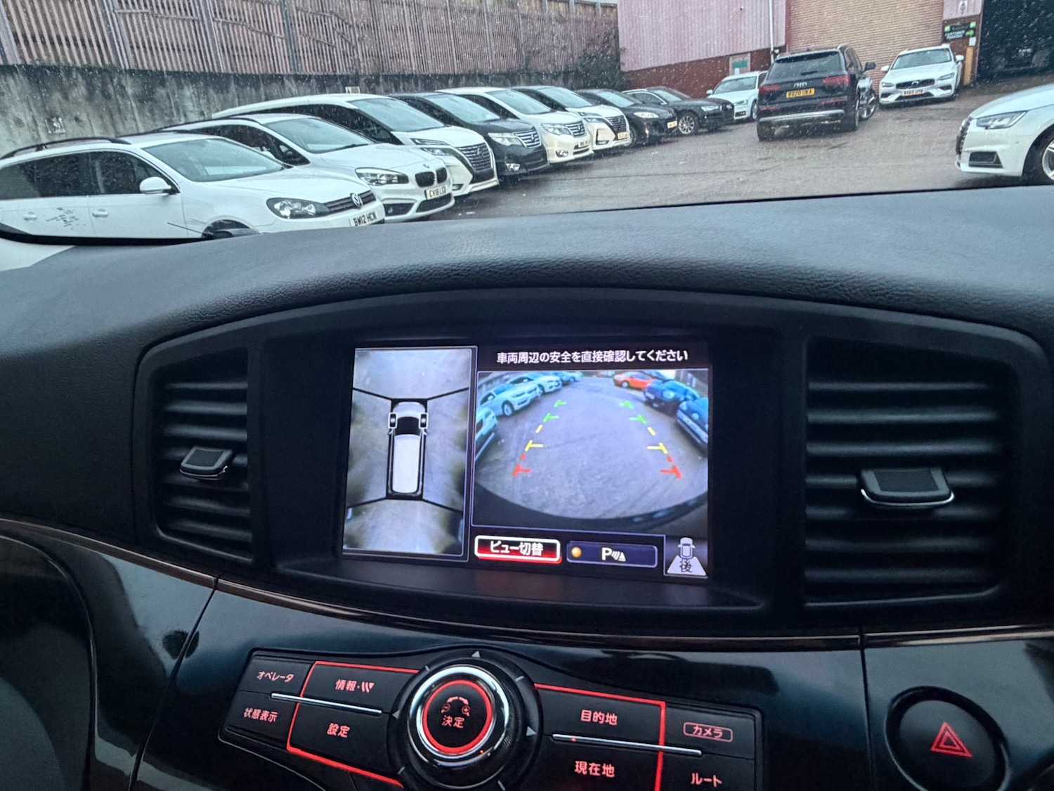 Used Nissan Elgrand 2016 for sale - 76974741: Photo 14