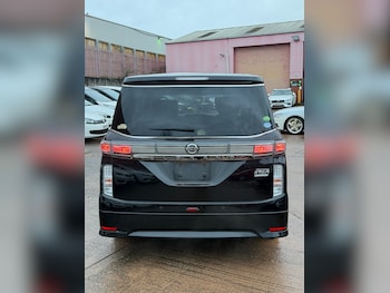 Used Nissan Elgrand 2016 for sale - 76974741: Photo