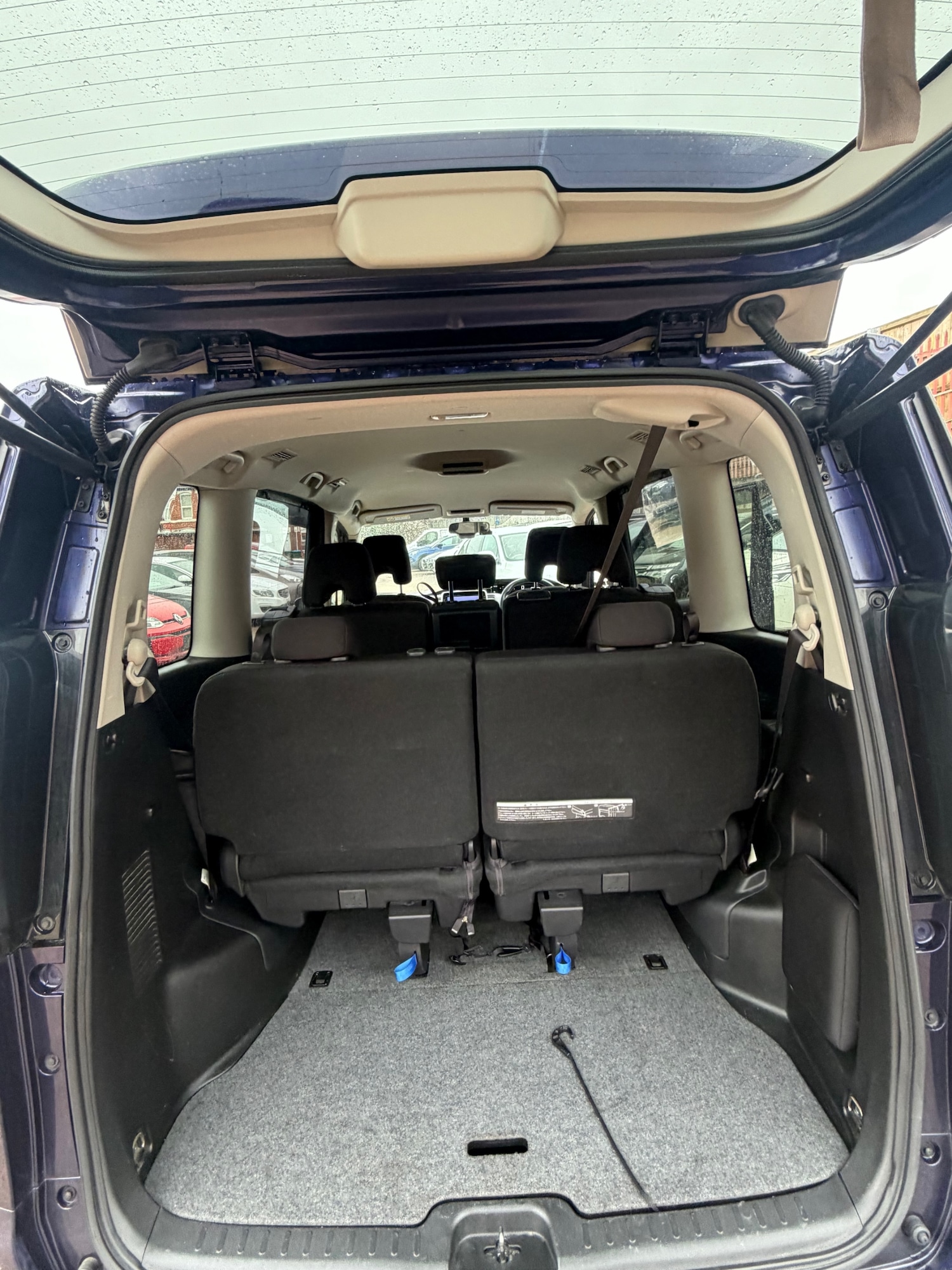 Used Nissan Serena 2019 for sale - 77626335: Photo 11