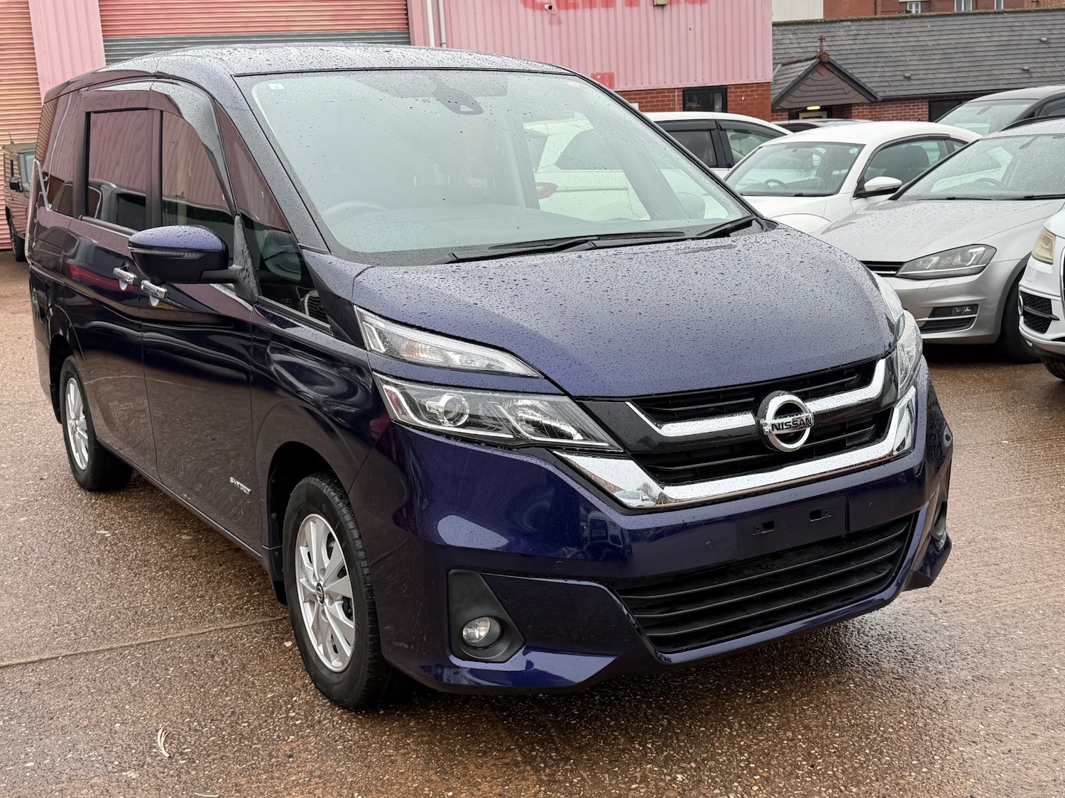 Used Nissan Serena 2019 for sale - 77626335: Photo 3