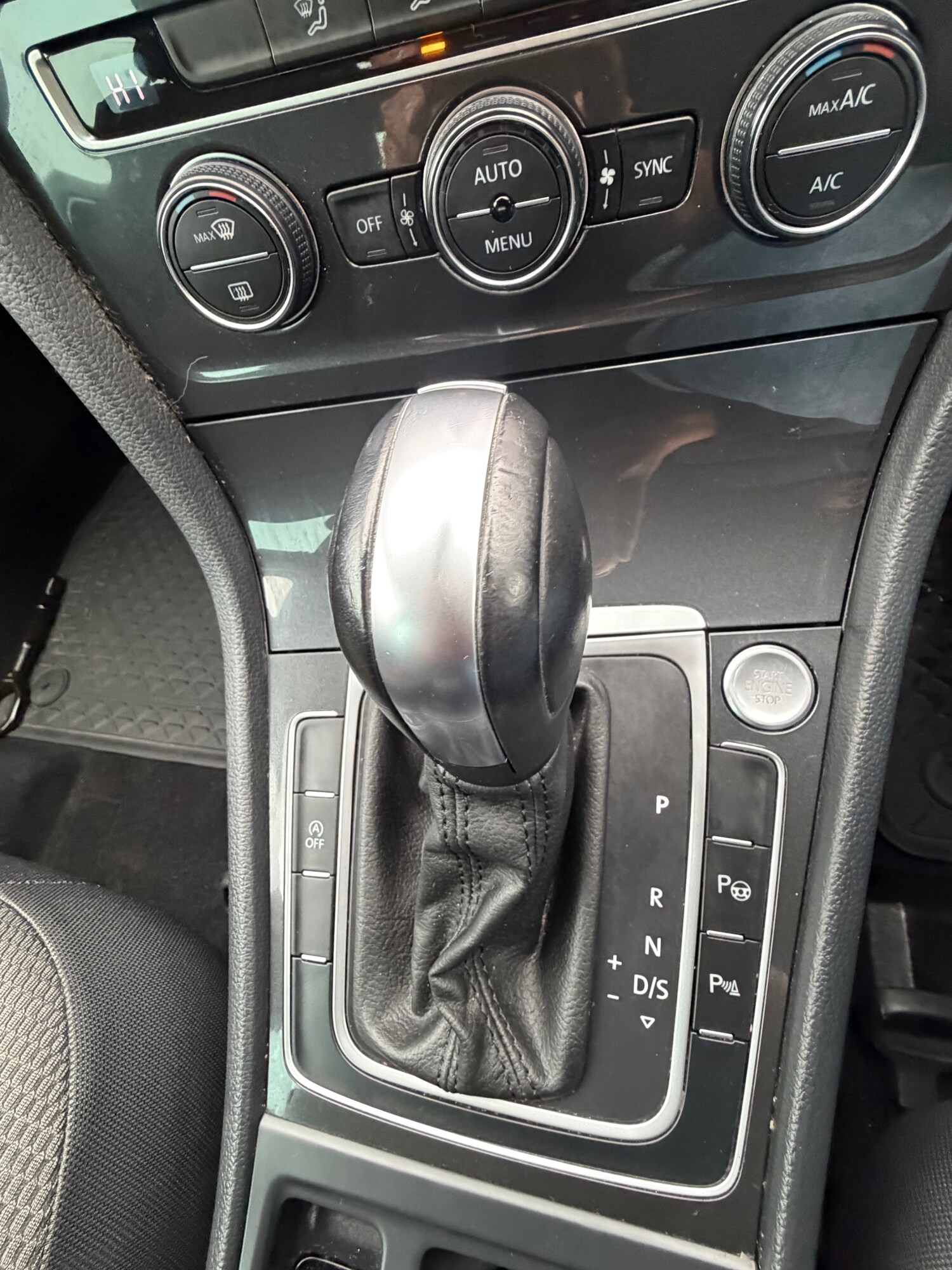 Used Volkswagen Golf 2020 for sale - 77668224: Photo 14