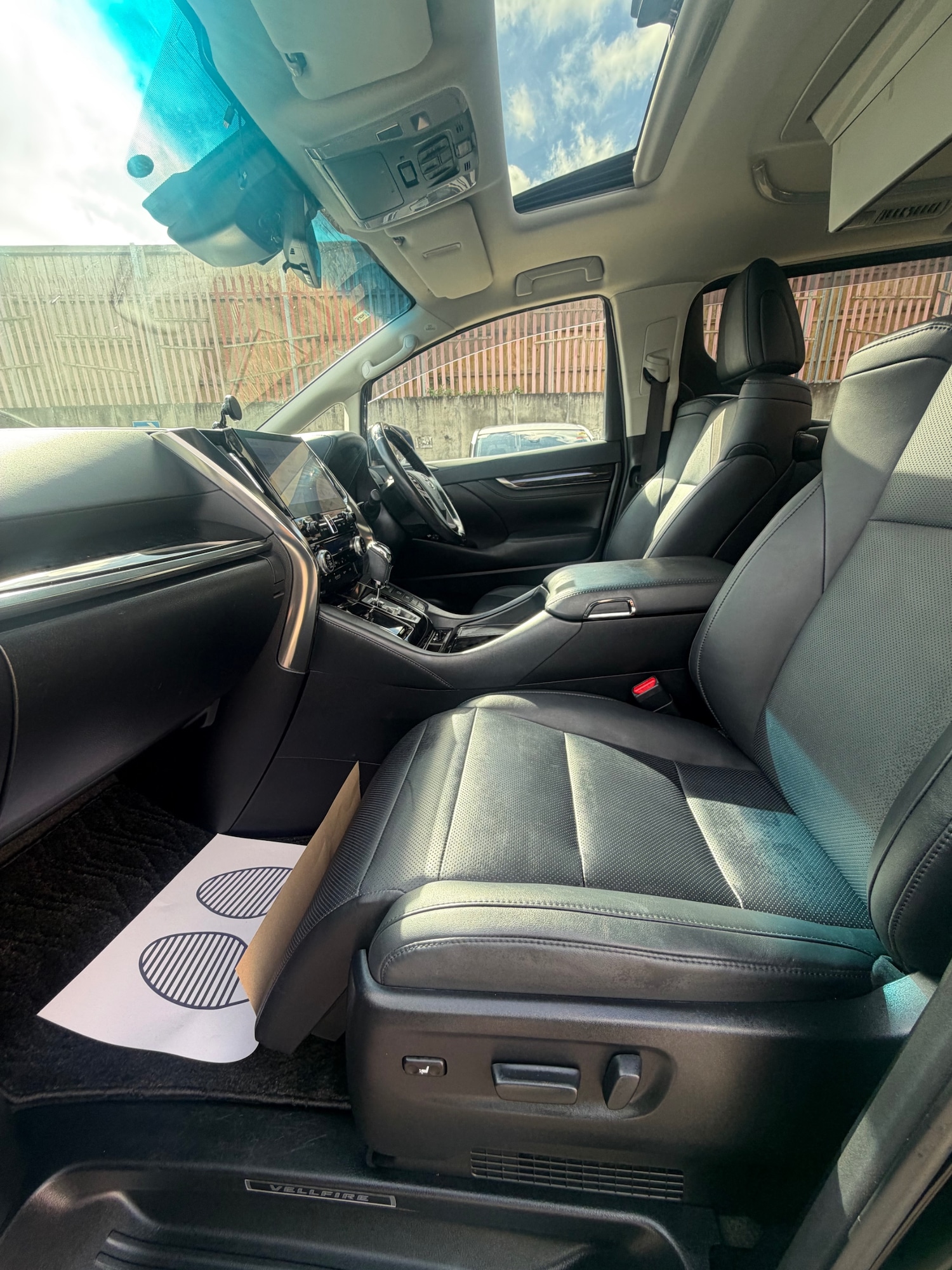 Used Toyota Vellfire 2020 for sale - 78140031: Photo 18