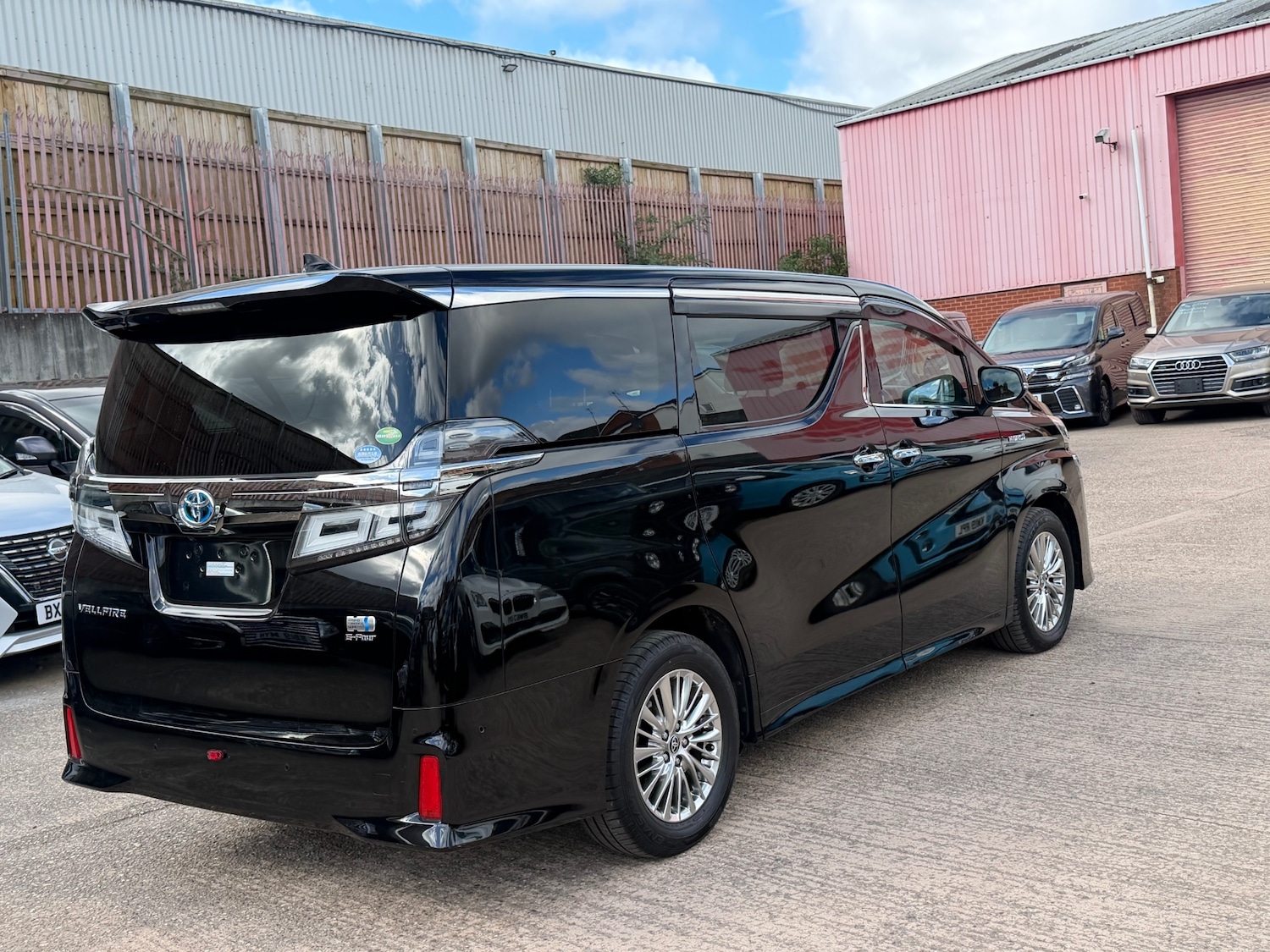 Used Toyota Vellfire 2020 for sale - 78140031: Photo 6