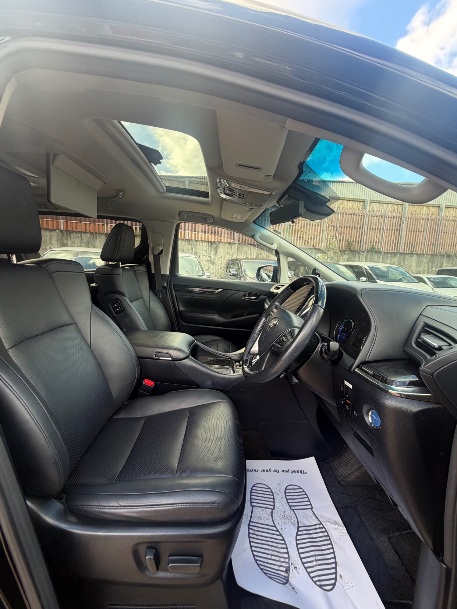 Used Toyota Vellfire 2020 for sale - 78140031: Photo 8