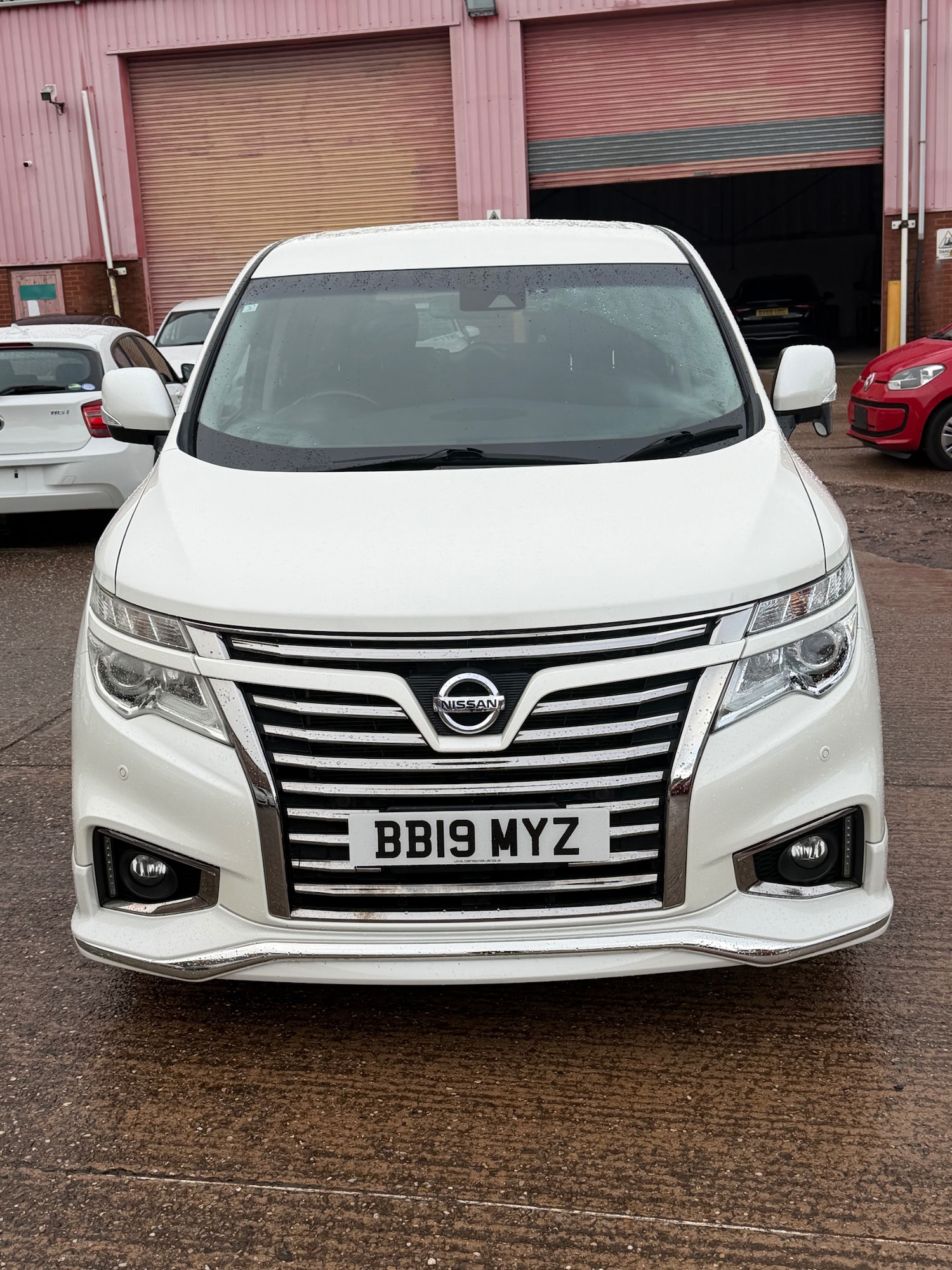 Used Nissan Elgrand 2019 for sale - 76340707: Photo 1