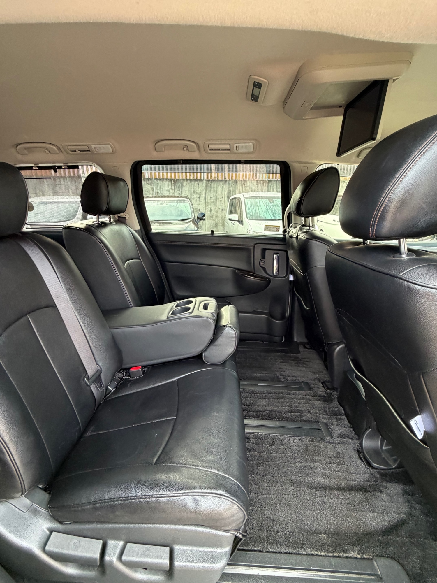 Used Nissan Elgrand 2019 for sale - 76340707: Photo 11