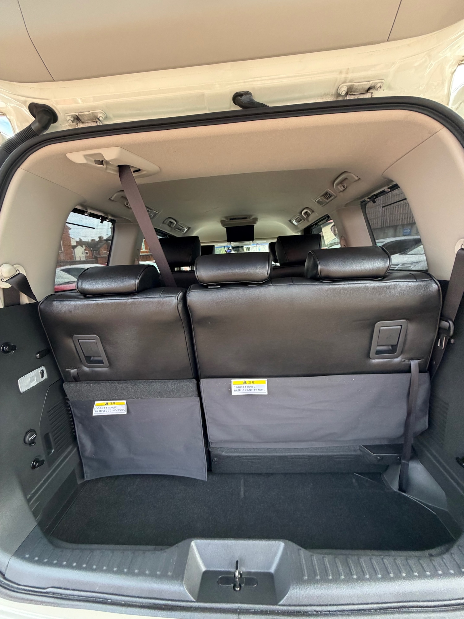 Used Nissan Elgrand 2019 for sale - 76340707: Photo 18