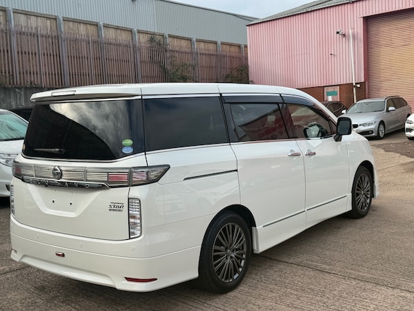 Used Nissan Elgrand 2019 for sale - 76340707: Photo 5