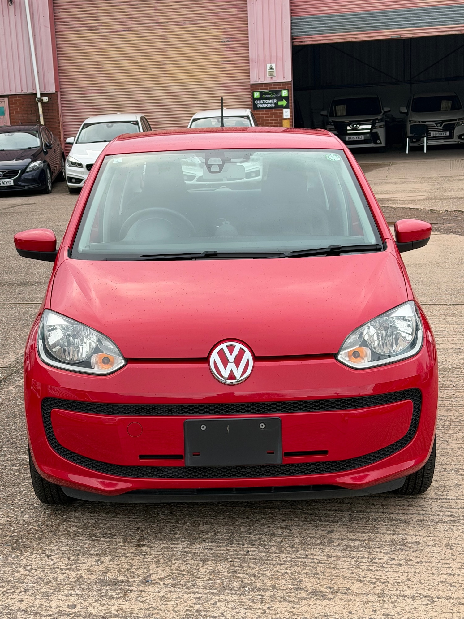 Used Volkswagen up! 2015 for sale - 76526489: Photo 1