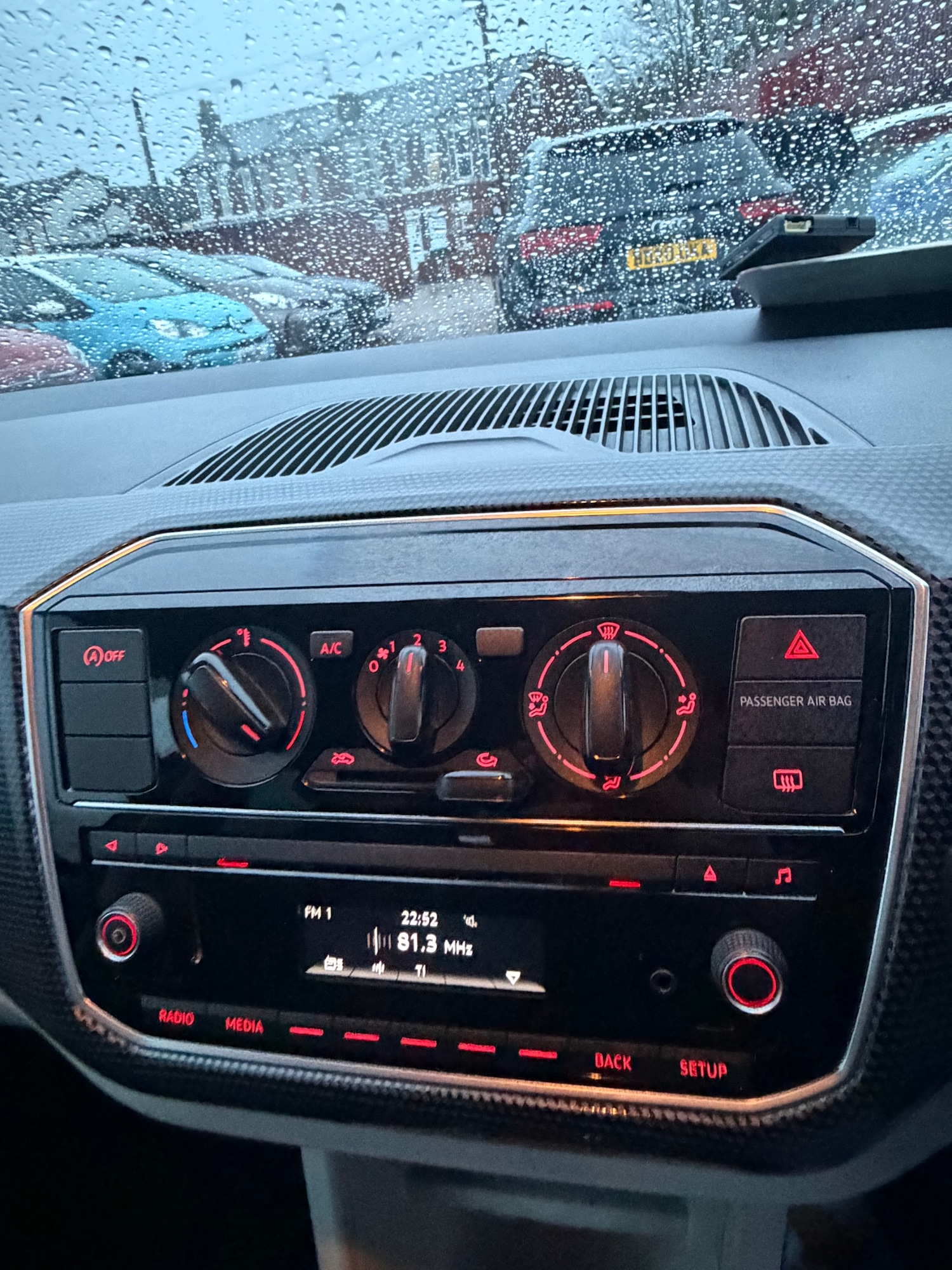 Used Volkswagen up! 2017 for sale - 77214728: Photo 11